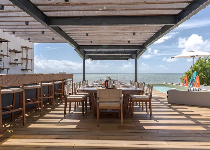 Villa Beachfront Luxury With Pool With Private Cooker & Staff