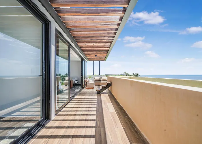 Beachfront Luxury With Pool With Private Cooker & Staff *