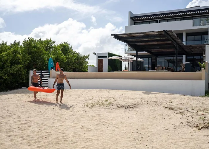 Beachfront Luxury With Pool With Private Cooker & Staff Puerto Morelos