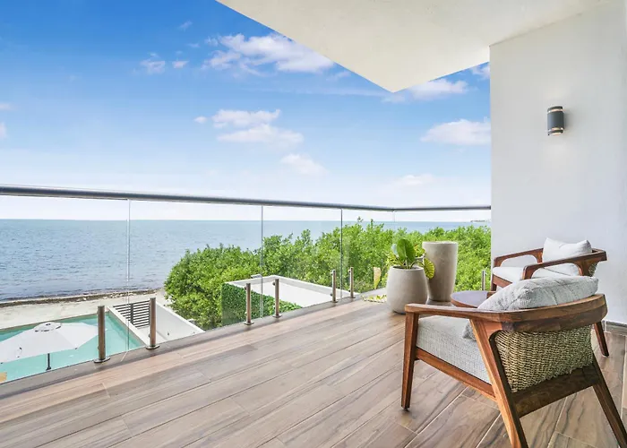 Beachfront Luxury With Pool With Private Cooker & Staff *