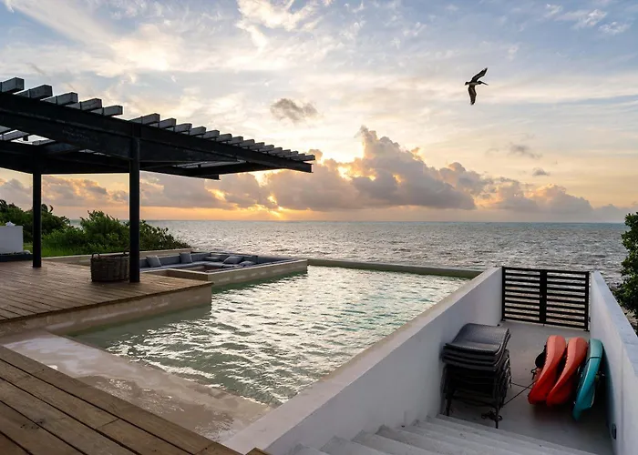 Villa Beachfront Luxury With Pool With Private Cooker & Staff