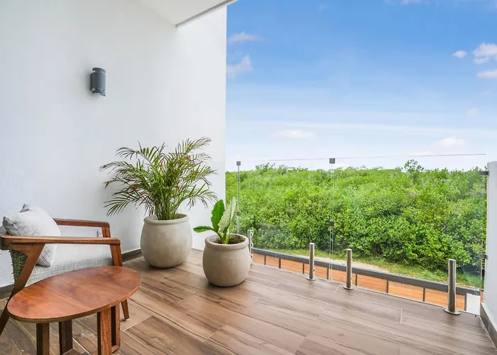 Beachfront Luxury With Pool With Private Cooker & Staff Villa Puerto Morelos