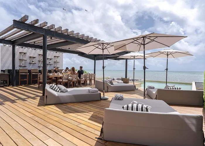 Beachfront Luxury With Pool With Private Cooker & Staff * Puerto Morelos