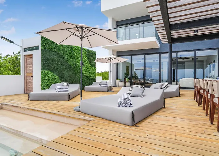 Beachfront Luxury With Pool With Private Cooker & Staff Villa *