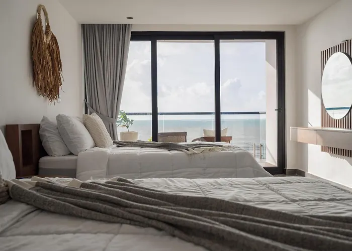 Beachfront Luxury With Pool With Private Cooker & Staff Villa Puerto Morelos